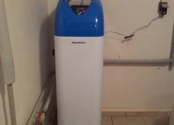 Instalace domácí úpravny vody v rodinném domku. Náplň Ecomix - Pro odstranění manganu, železa a tvrdosti vody